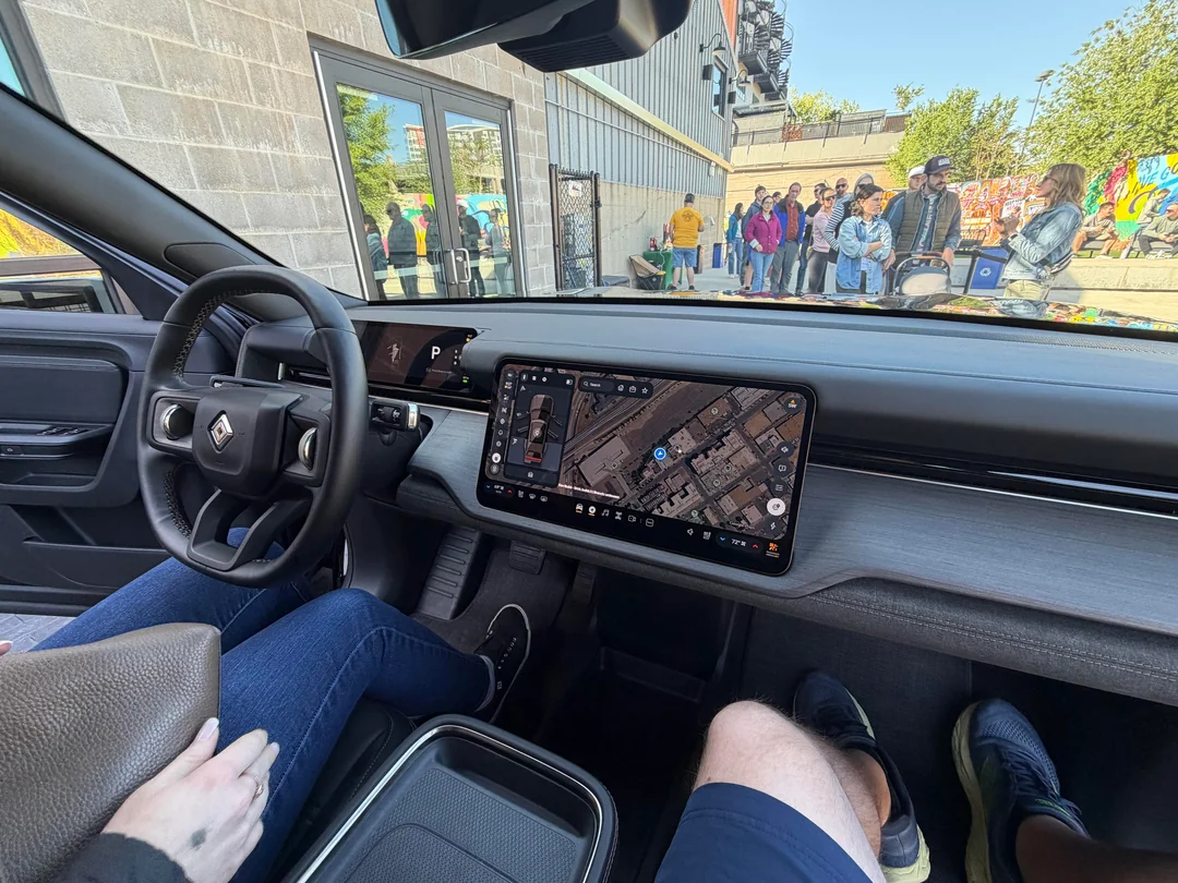 Rivian R1T R1S Launch Green R2 exterior & interior - latest pictures (block party & public sightings) Launch Green R2 Rivian Exterior & Interior pictures photos 7