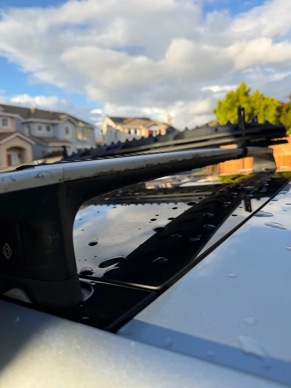 Rivian R1T R1S (SOLD)Rivian OEM SILVER Crossbars $400 (San Jose) IMG_2762