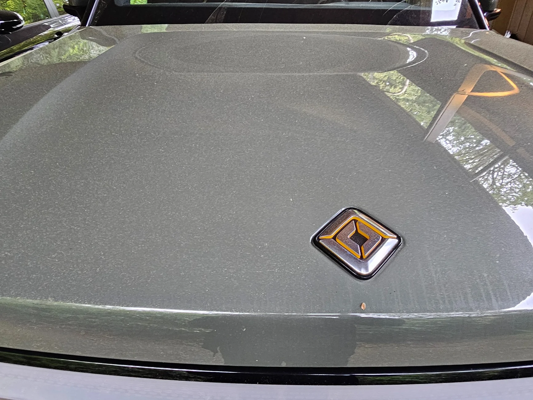 Rivian R1T R1S Launch Green R2 exterior & interior - latest pictures (block party & public sightings) 20260422_124114