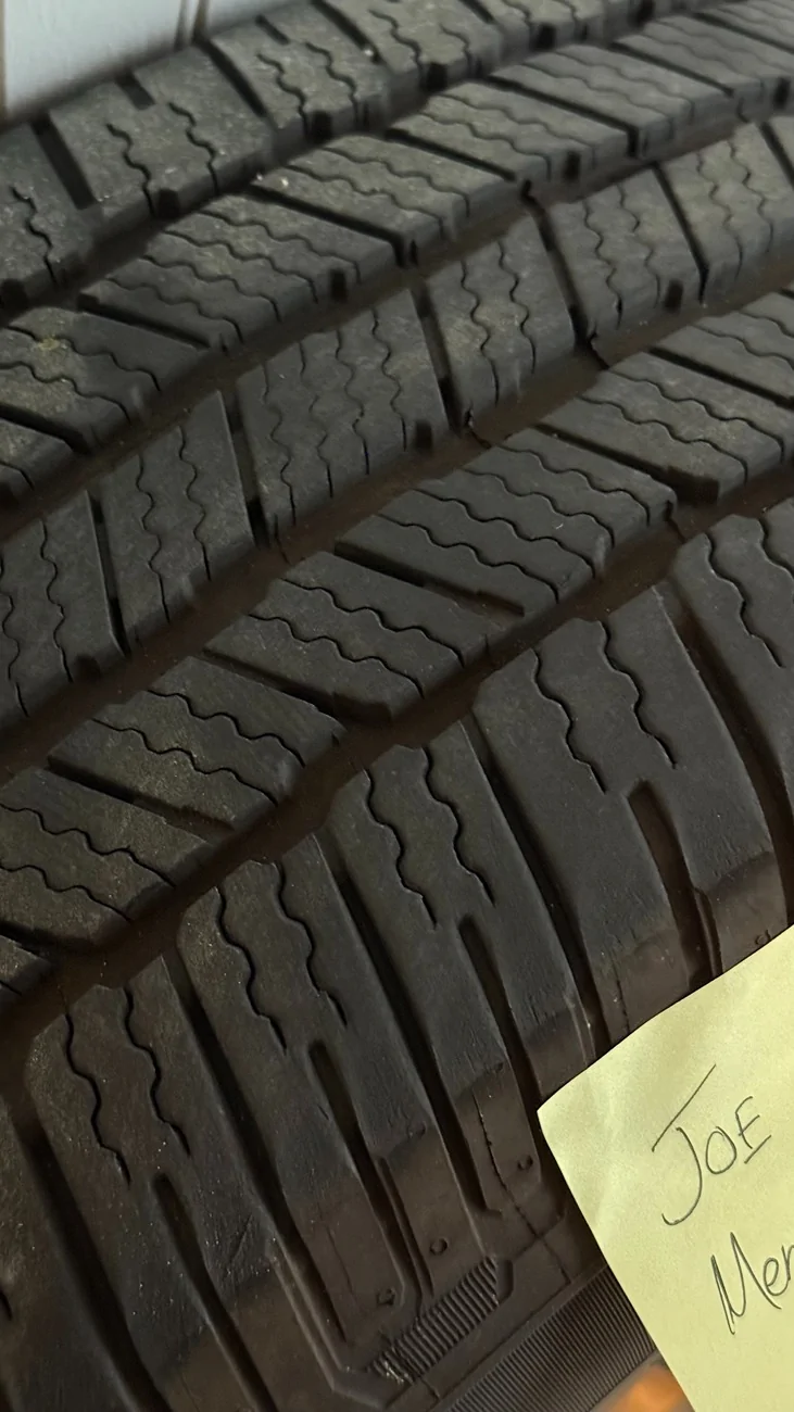 Rivian R1T R1S FS: 20" Black Rhino Voltaic bronze wheels and tires voltaic2