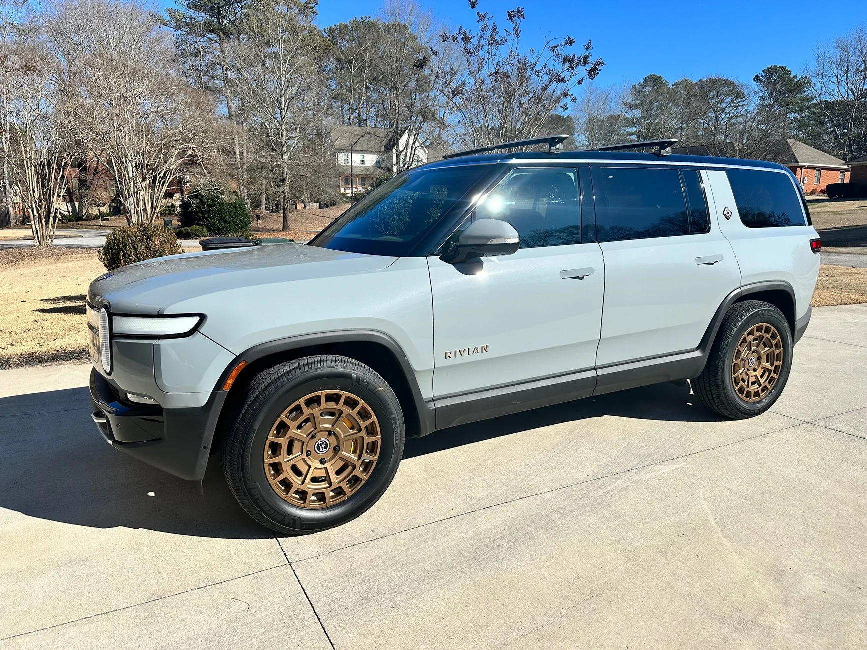 Rivian R1T R1S FS: 20" Black Rhino Voltaic bronze wheels and tires 1776981331806-fd