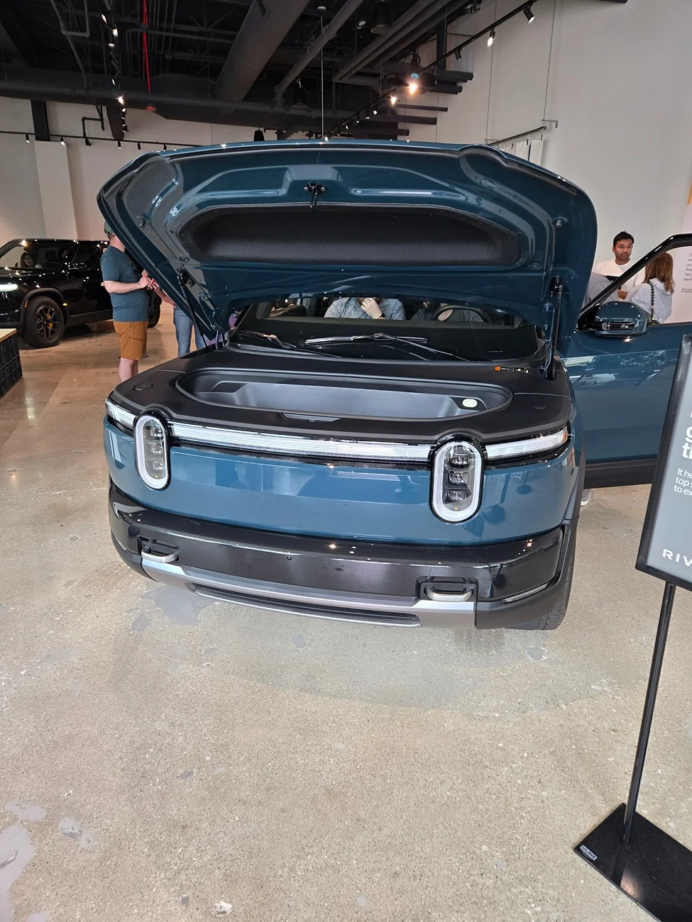 Rivian R1T R1S Chicago Block Party Photos - Half Moon Grey R2 20260424_152914