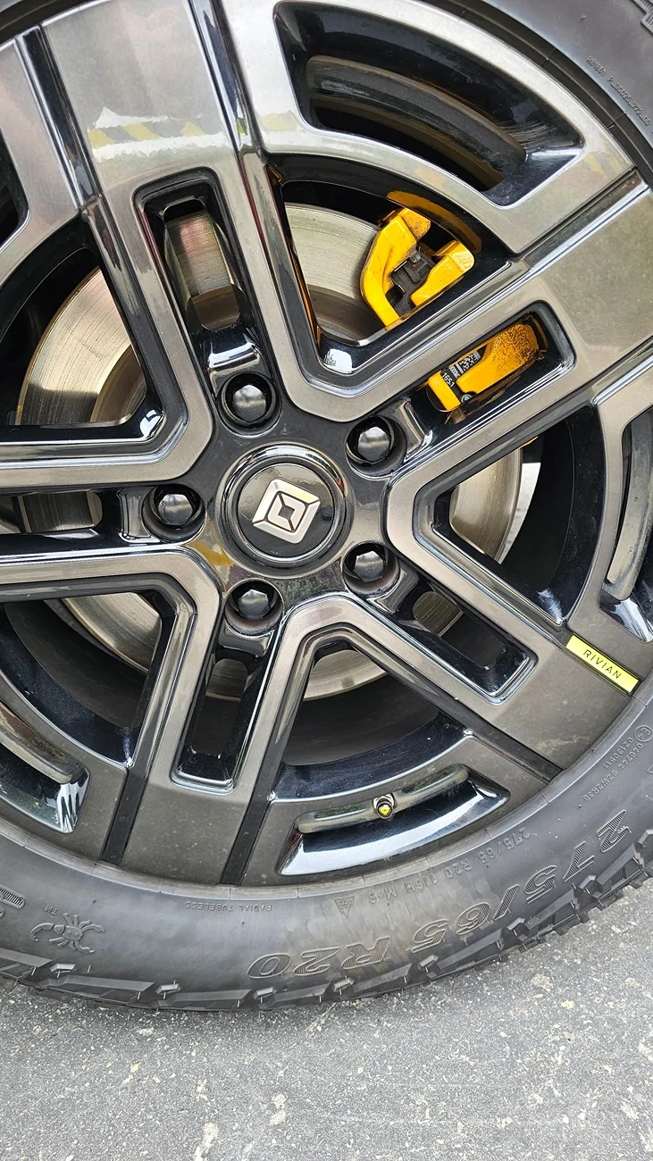 Rivian R1T R1S Rivian Owners with 100k+ Miles: Share Your Long-Term Experience! 20260425_133228