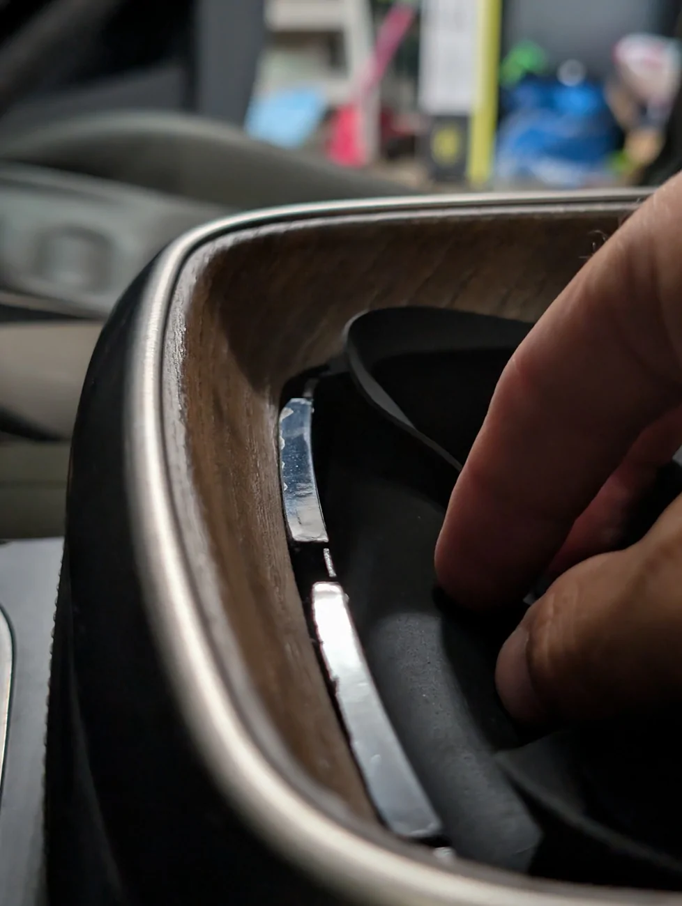Rivian R1T R1S SoonishEV TubThumper (Rivian R1T Subwoofer Upgrade) & TopoCharge Gen2 Wireless Phone Charger Upgraded 4612