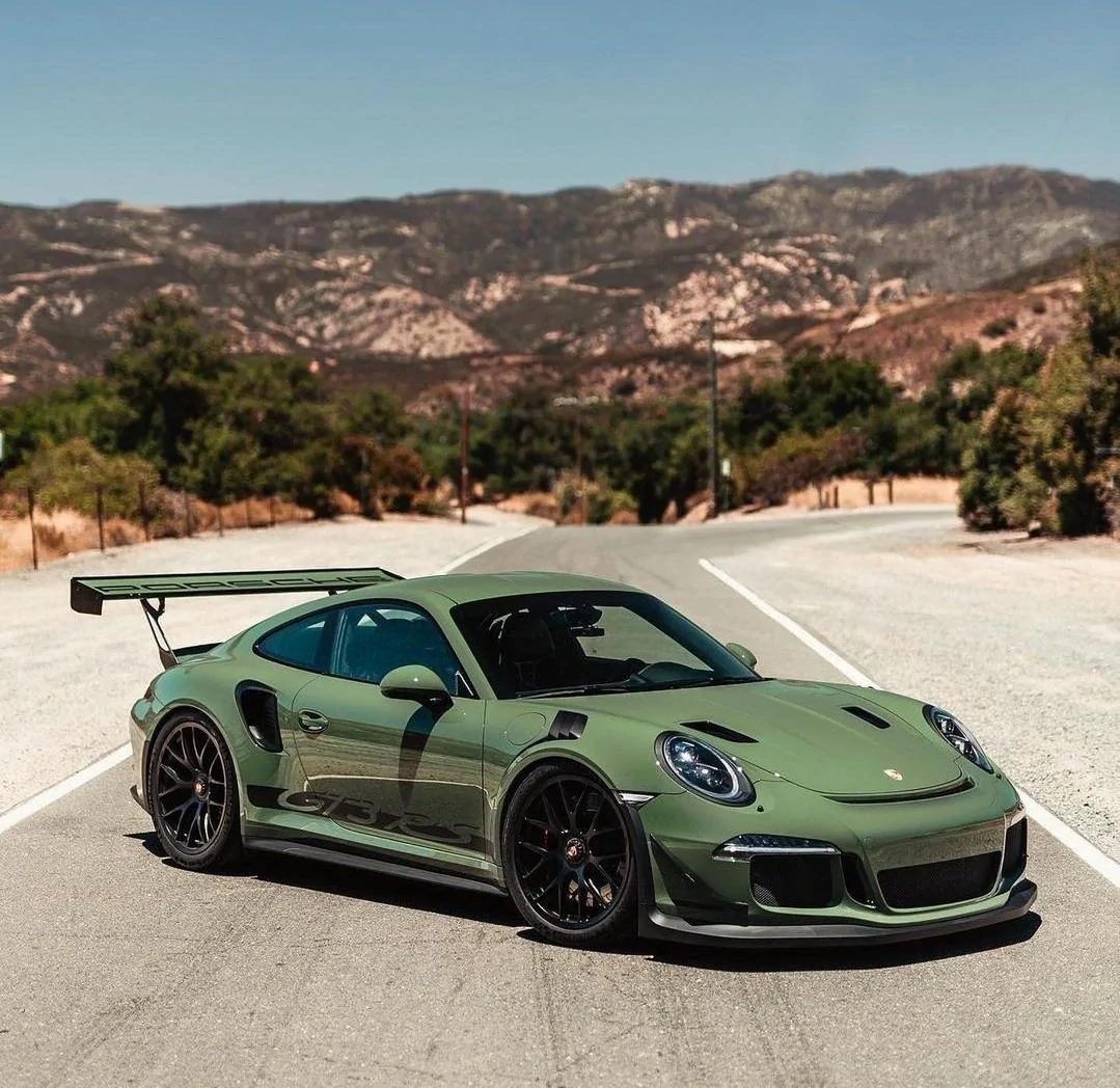 Rivian R1T R1S Borealis and Forest Green not available at R2 launch 1777388548909-8r
