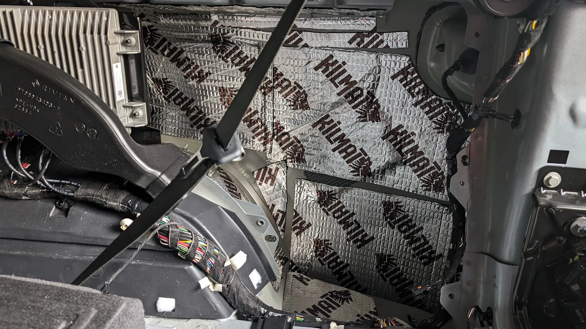 Rivian R1T R1S Long Awaited R1S Sub Upgrade! TubThumper for R1S Gen1 and Gen2 PXL_20240324_143639989