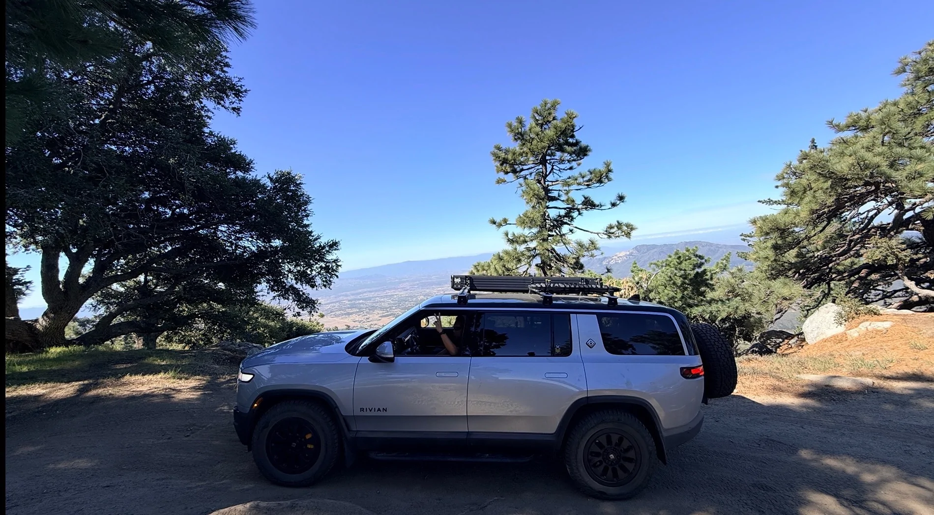 Rivian R1T R1S What Feels “Overbuilt”… Until You Actually Need It? IMG_6218