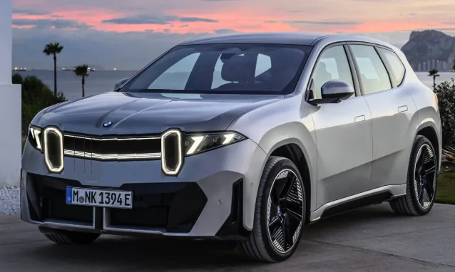 Rivian R1T R1S Rival: 2026 BMW iX3 reviews are impressive... R2 has its work cut out Snap10