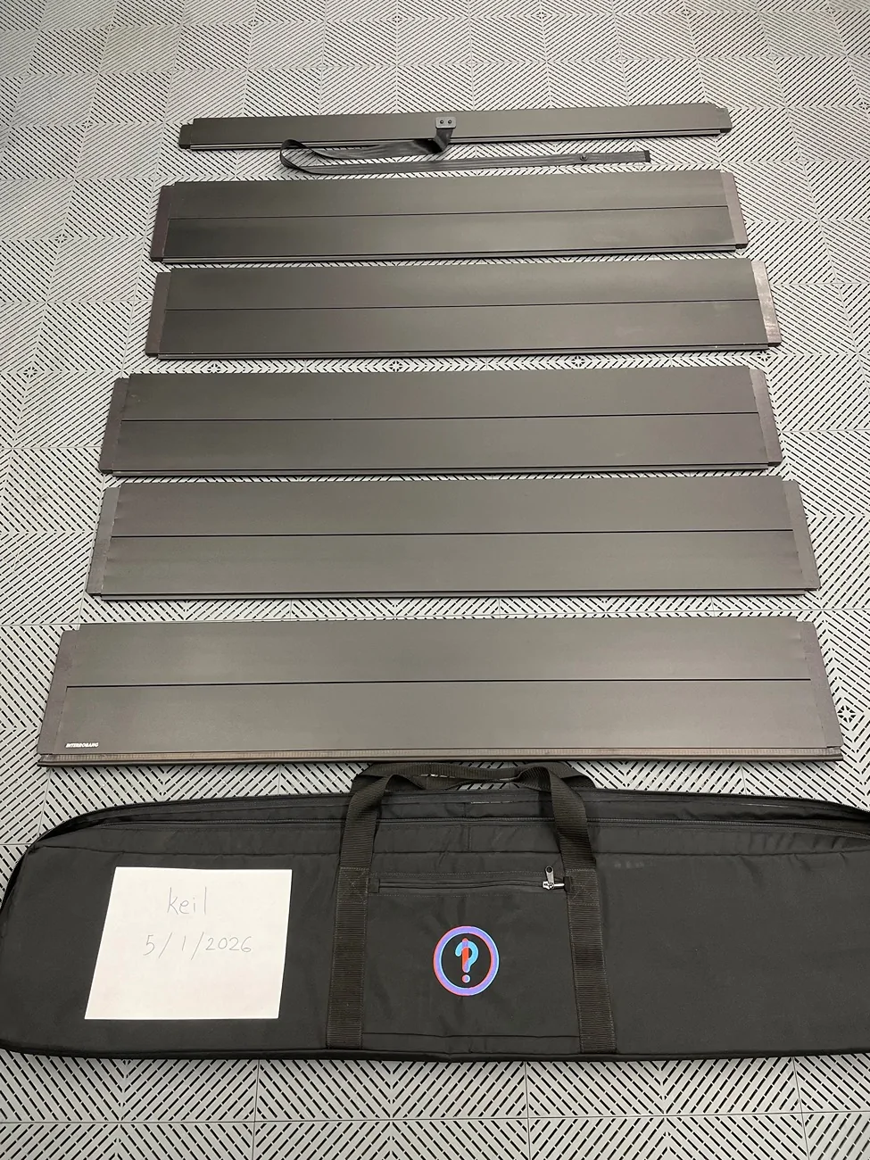 Rivian R1T R1S Manual Interrobang Tonneau with Bag for Sale $800 IMG_4363