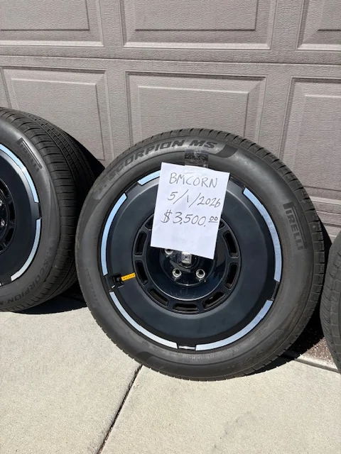 Rivian R1T R1S WTB 22” Range Wheels IMG_1512