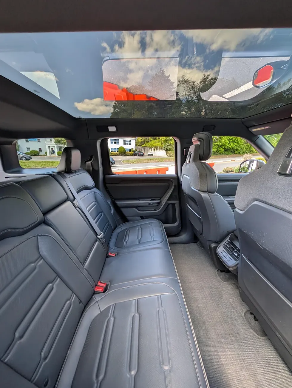 Rivian R1T R1S R2 Block Party @ Roslyn NY - Half Moon Grey, Catalina Cove, Midnight Black R2 photos & video 2026 2027 R2 interior cargo area 5