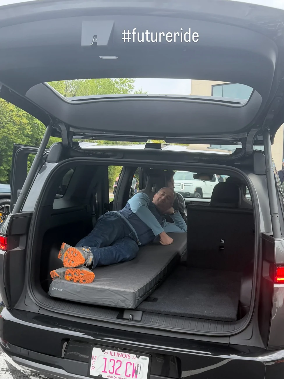 Rivian R1T R1S R2 Block Party @ Roslyn NY - Half Moon Grey, Catalina Cove, Midnight Black R2 photos & video C8894D34-DF1D-48E8-98AC-E5BEAB45A20F