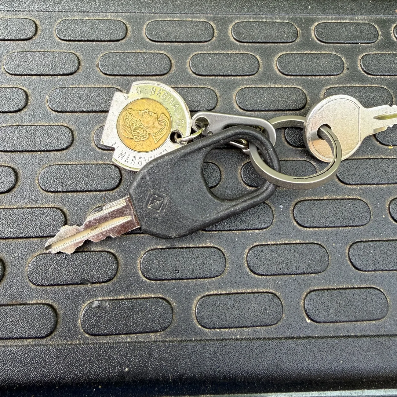 Rivian R1T R1S DIY tow hitch cover tool IMG_1641