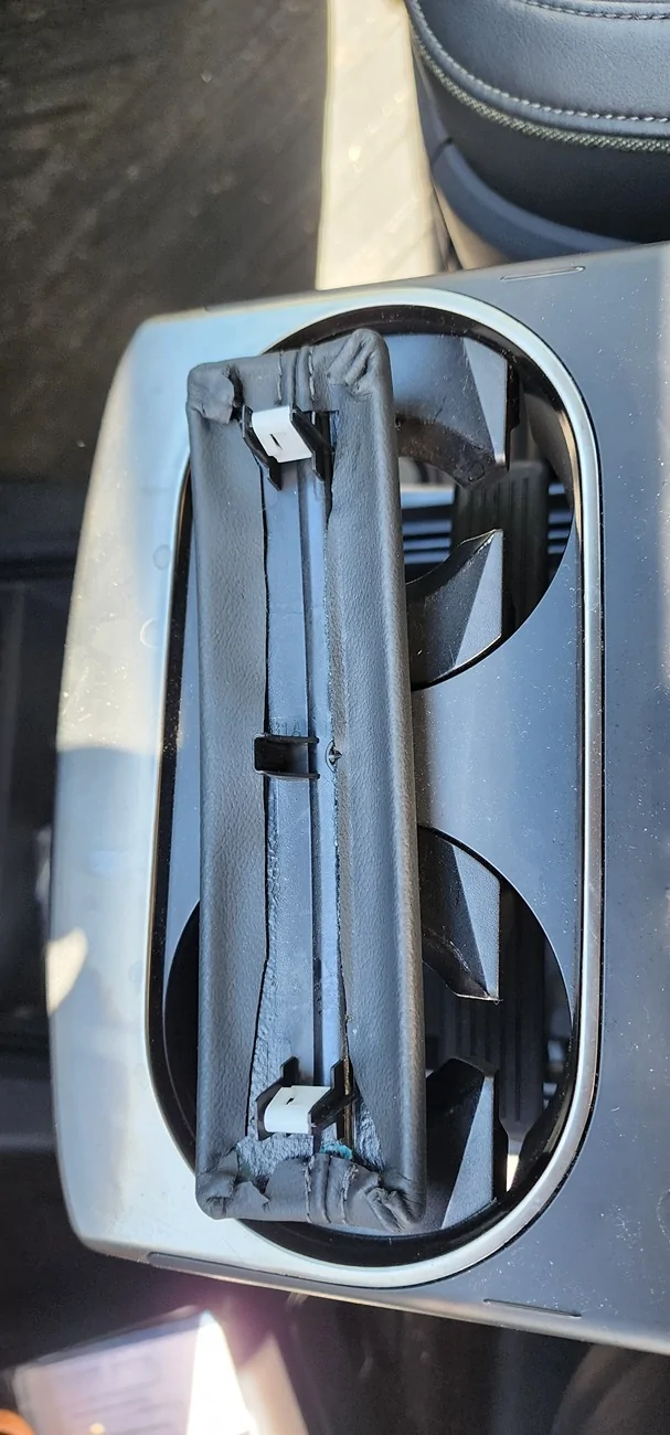 Rivian R1T R1S Cup holder piece broke 1000054094