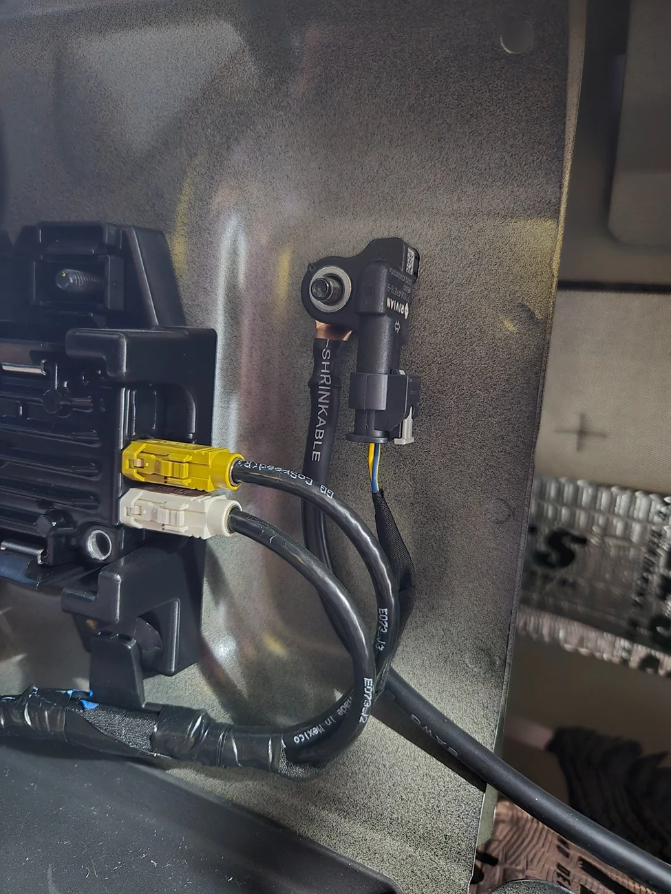 Rivian R1T R1S Long Awaited R1S Sub Upgrade! TubThumper for R1S Gen1 and Gen2 20260508_144519