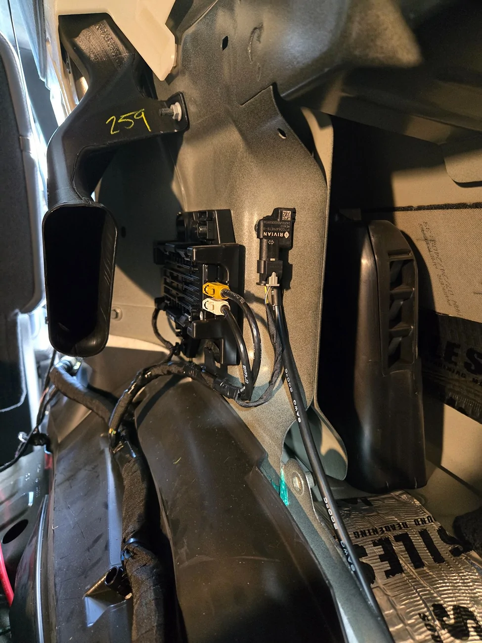 Rivian R1T R1S Long Awaited R1S Sub Upgrade! TubThumper for R1S Gen1 and Gen2 20260508_145756