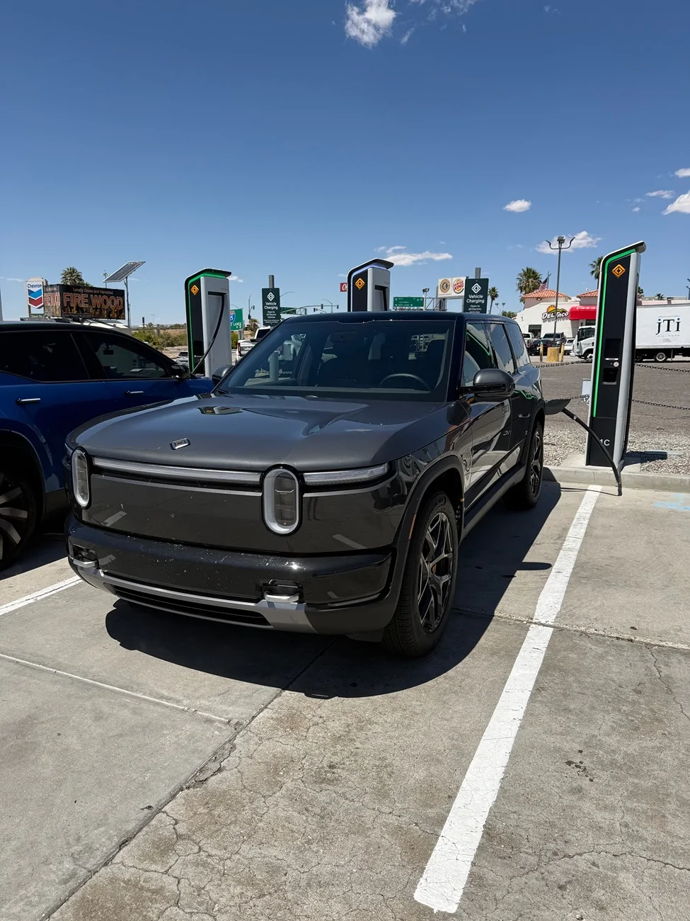 Rivian R1T R1S Thoughts from people who have seen the R2 in person. IMG_0575