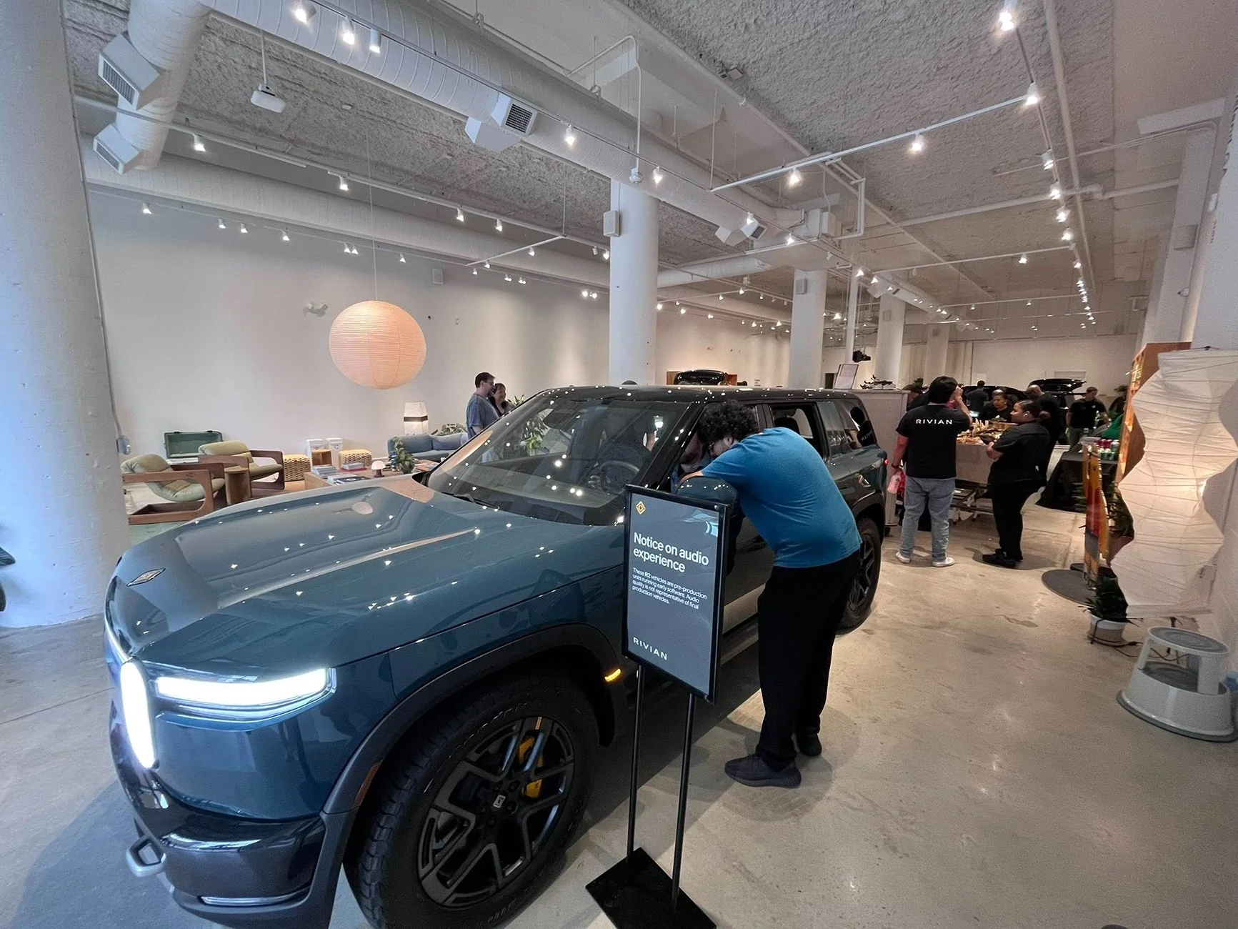 Rivian R1T R1S Atlanta R2 Block Party - Photos (Half Moon Grey, Catalina Cove, Midnight Black) Atlanta R2 Block Party - Photos (Half Moon Grey, Catalina Cove, Midnight Black)7