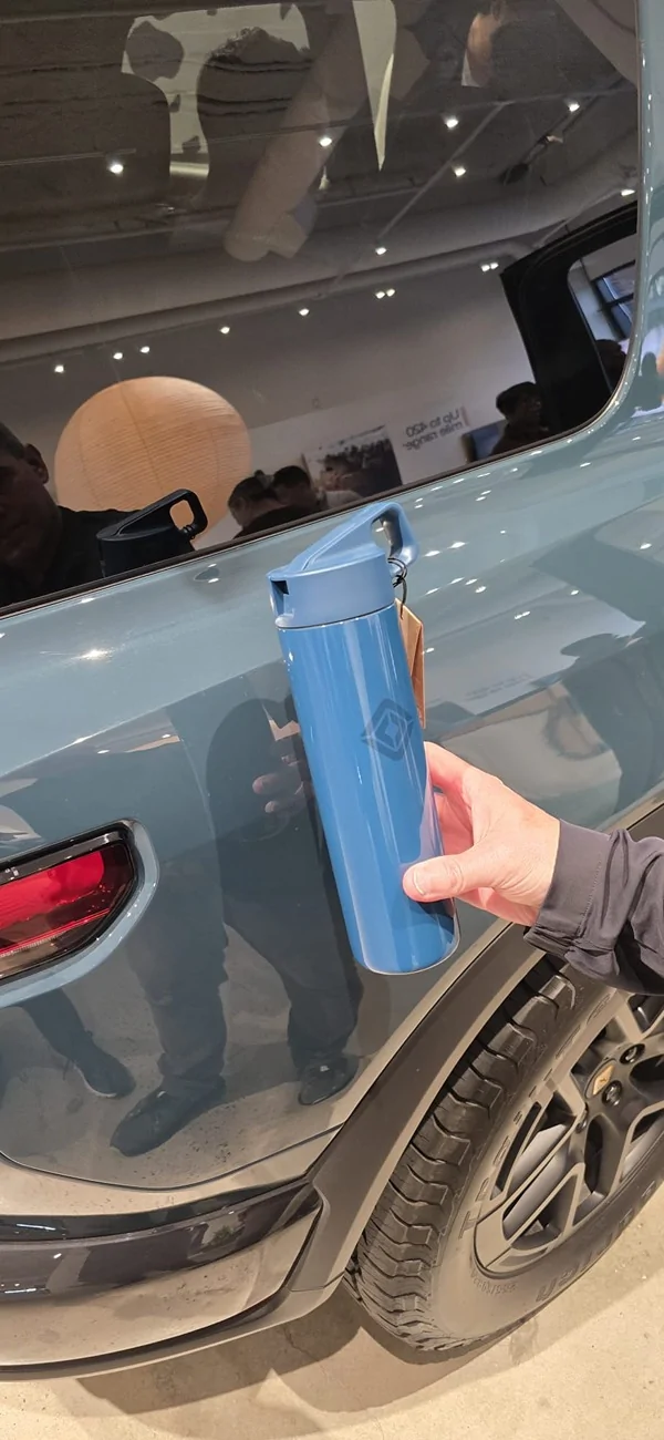 Rivian R1T R1S Borealis and Forest Green not available at R2 launch Photo from Orlando Suarez (2)