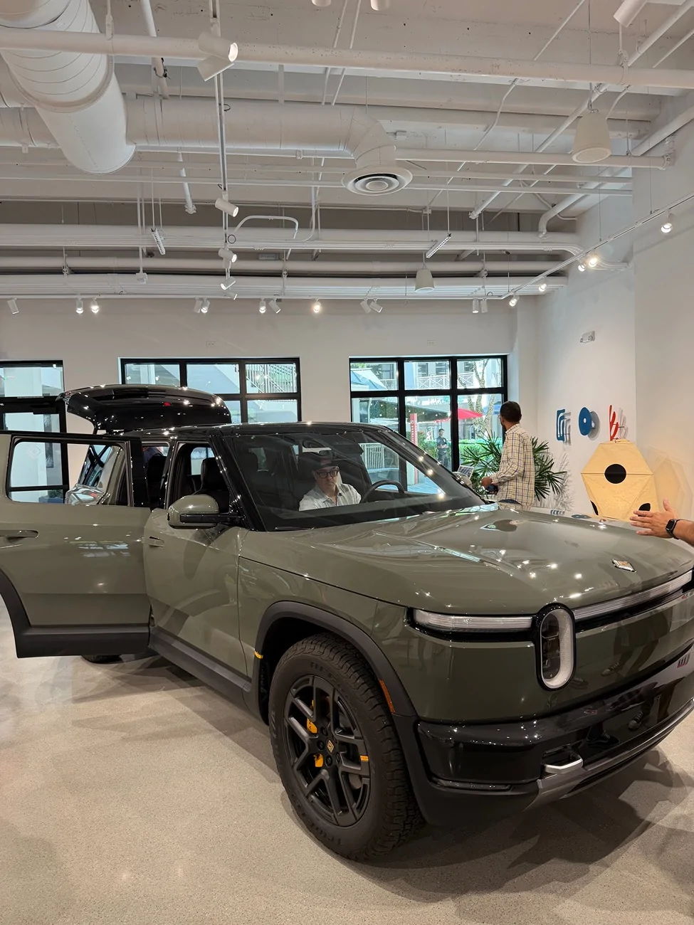 Rivian R1T R1S My First Time Seeing The Near Production R2! IMG_8057