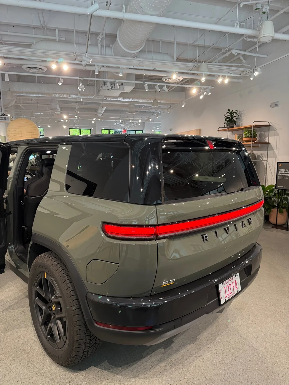 Rivian R1T R1S My First Time Seeing The Near Production R2! IMG_8074