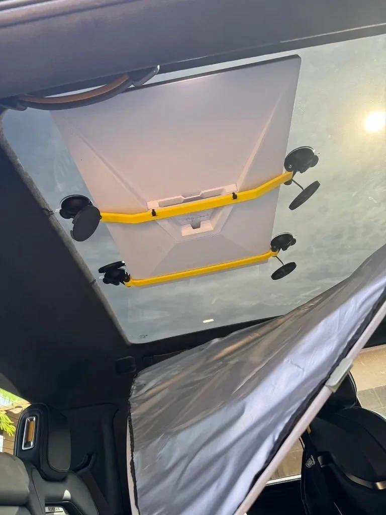Rivian R1T R1S Does the R2 have a dedicated satellite radio antenna? 1779034129220-n3