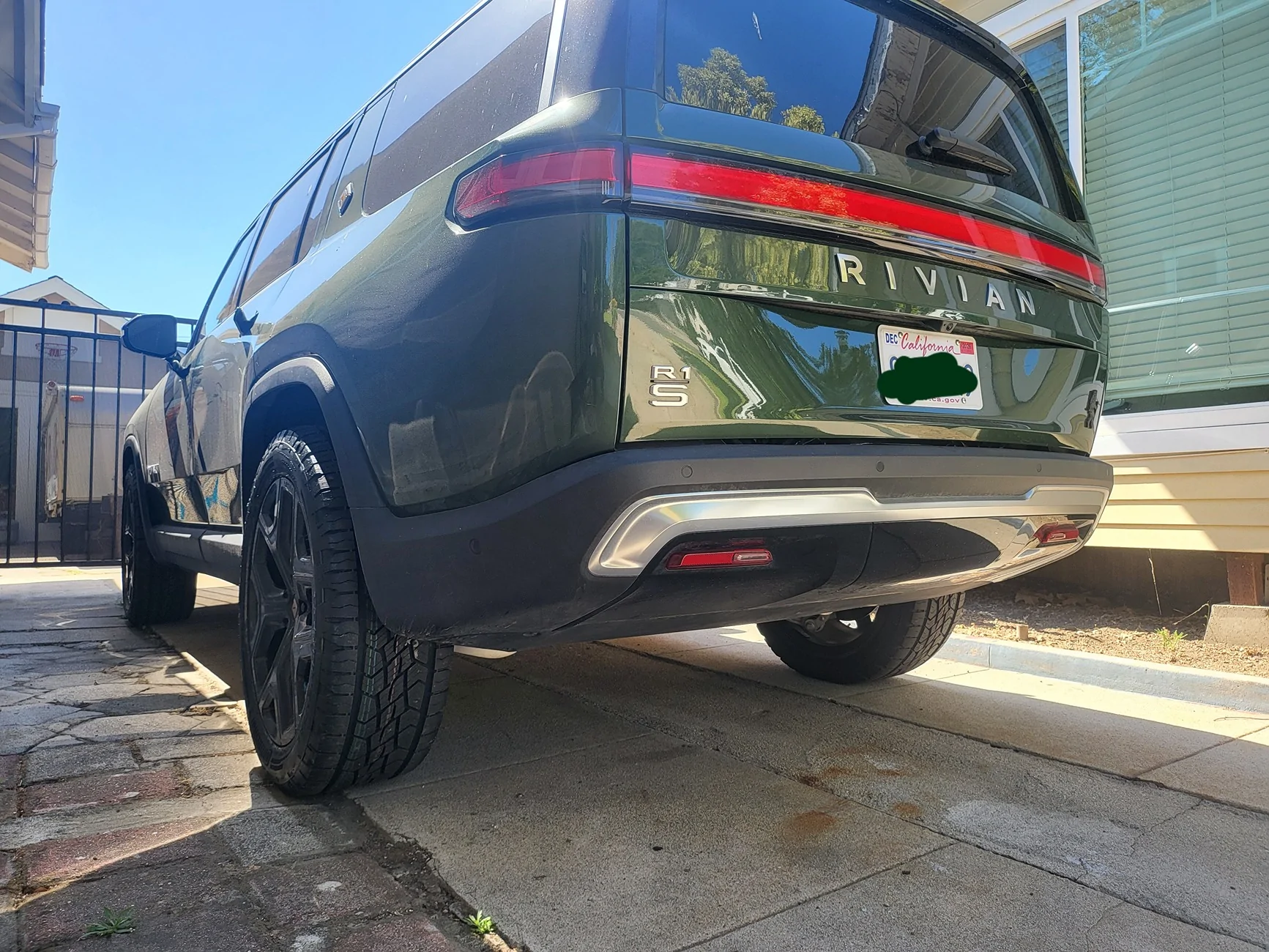 Rivian R1T R1S Continental terrain contact AT 20260519_153805