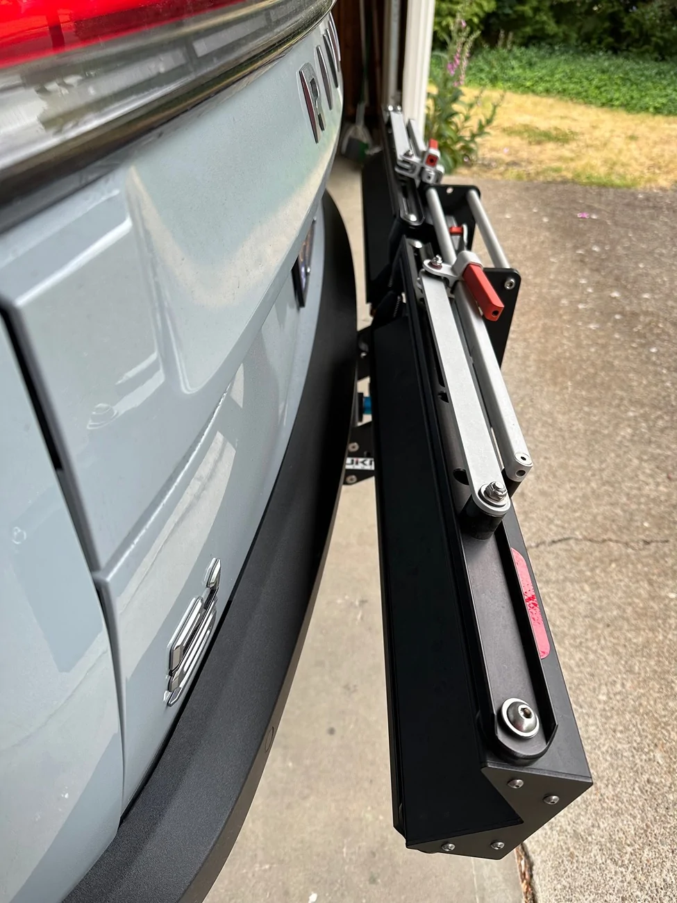 Rivian R1T R1S Mach2 Single Bike Rack – 2″ Hitch – LV (Longer Version) IMG_5738