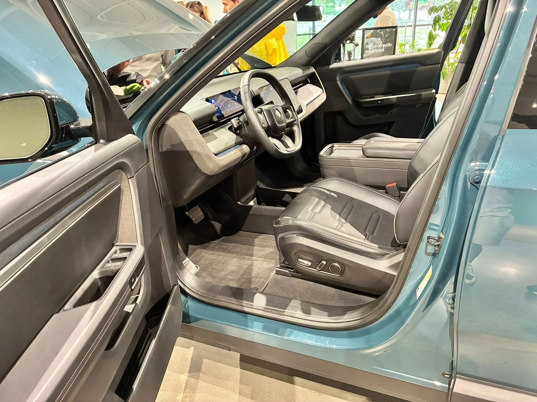 Rivian R1T R1S Nashville R2 Block Party pics: Launch Green, Crystal Cove, Midnight Black 705982435_10233776819228284_7300298974069935108_n