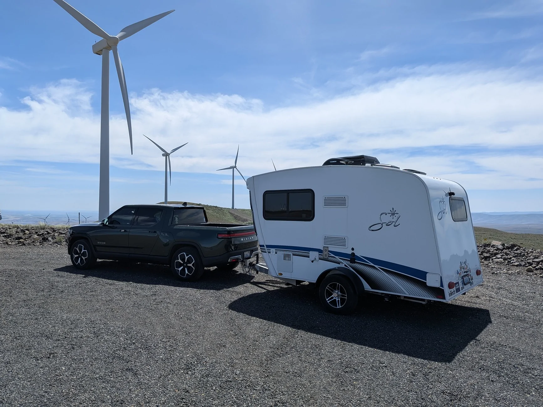 Rivian R1T R1S Random Rivian Photos of the Day - Post Yours! 📸 PXL_20260524_183426806.MP