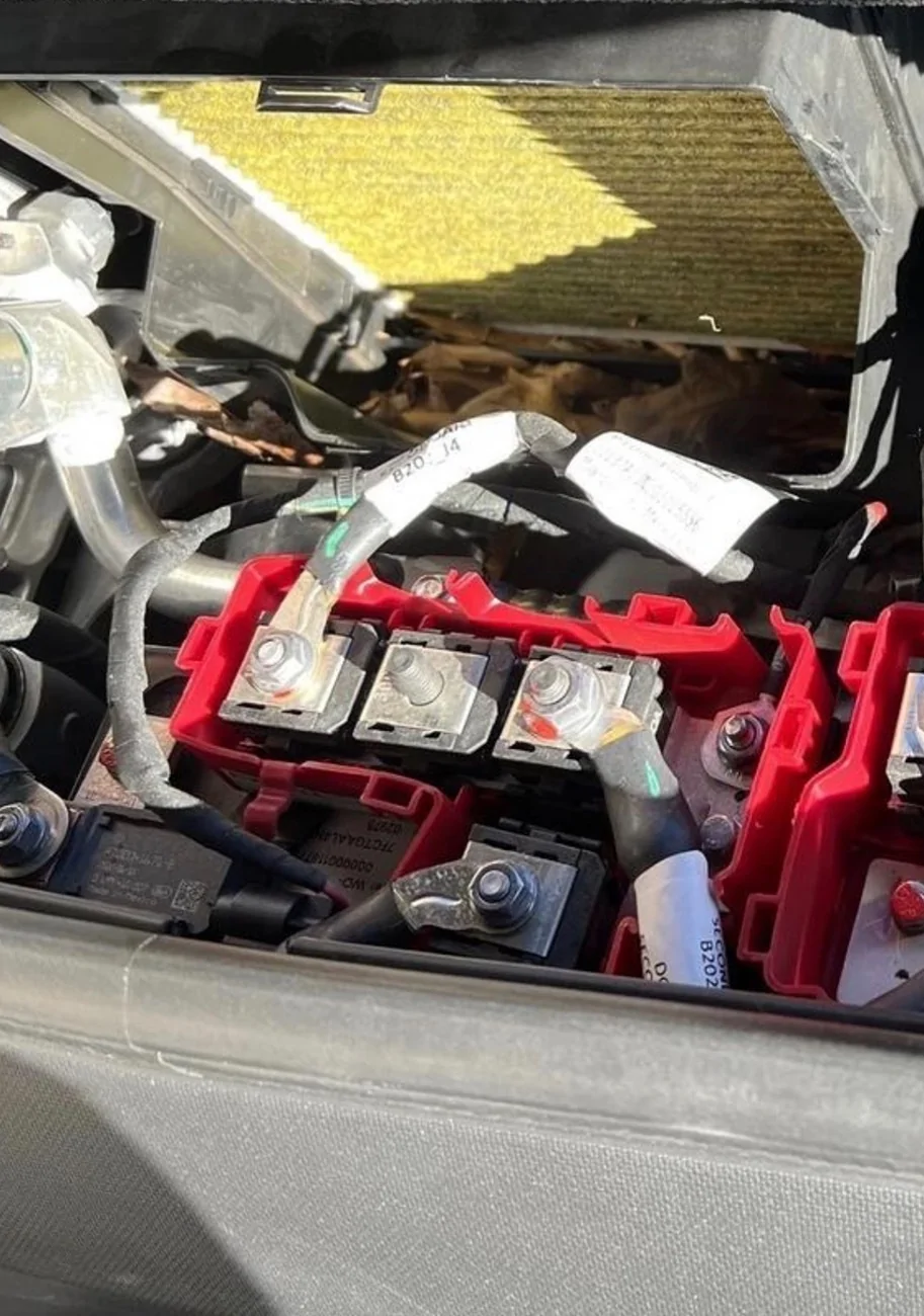 Rivian R1T R1S Service 12V battery system immediately error. - Replaced faulty 12V sensor. IMG_3563