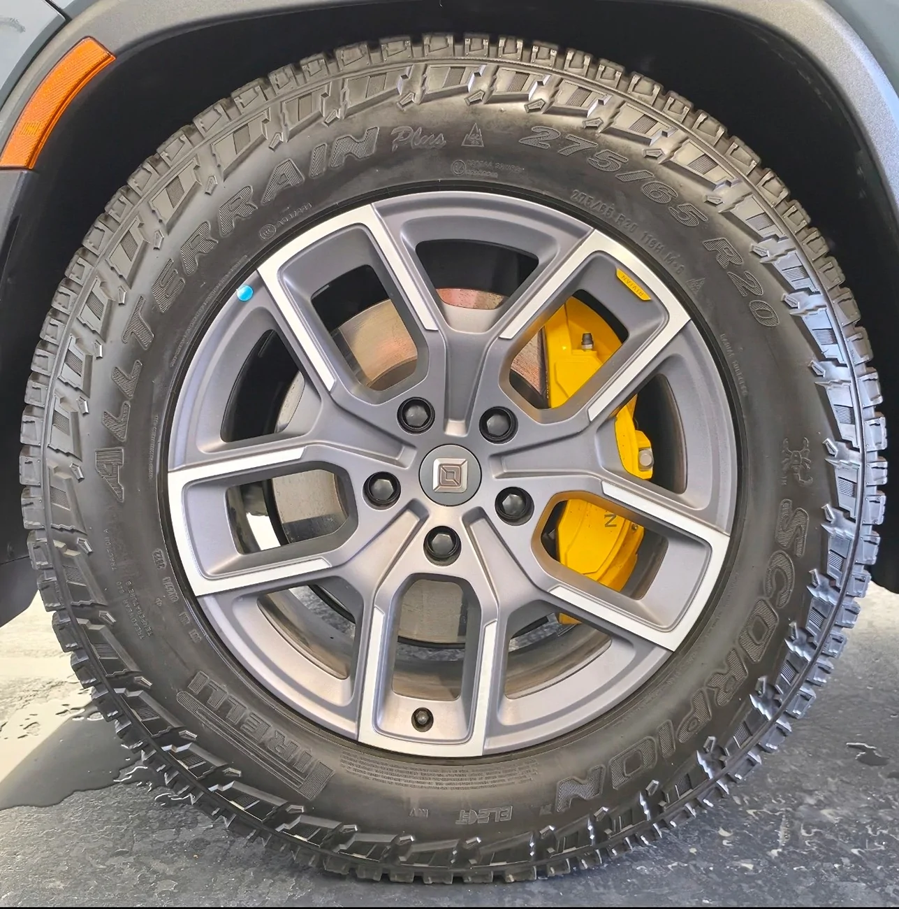 Rivian R1T R1S WTT: Pristine OEM 20" ATs for OEM 22" Dark Sports (+ Cash Depending on Condition) at6