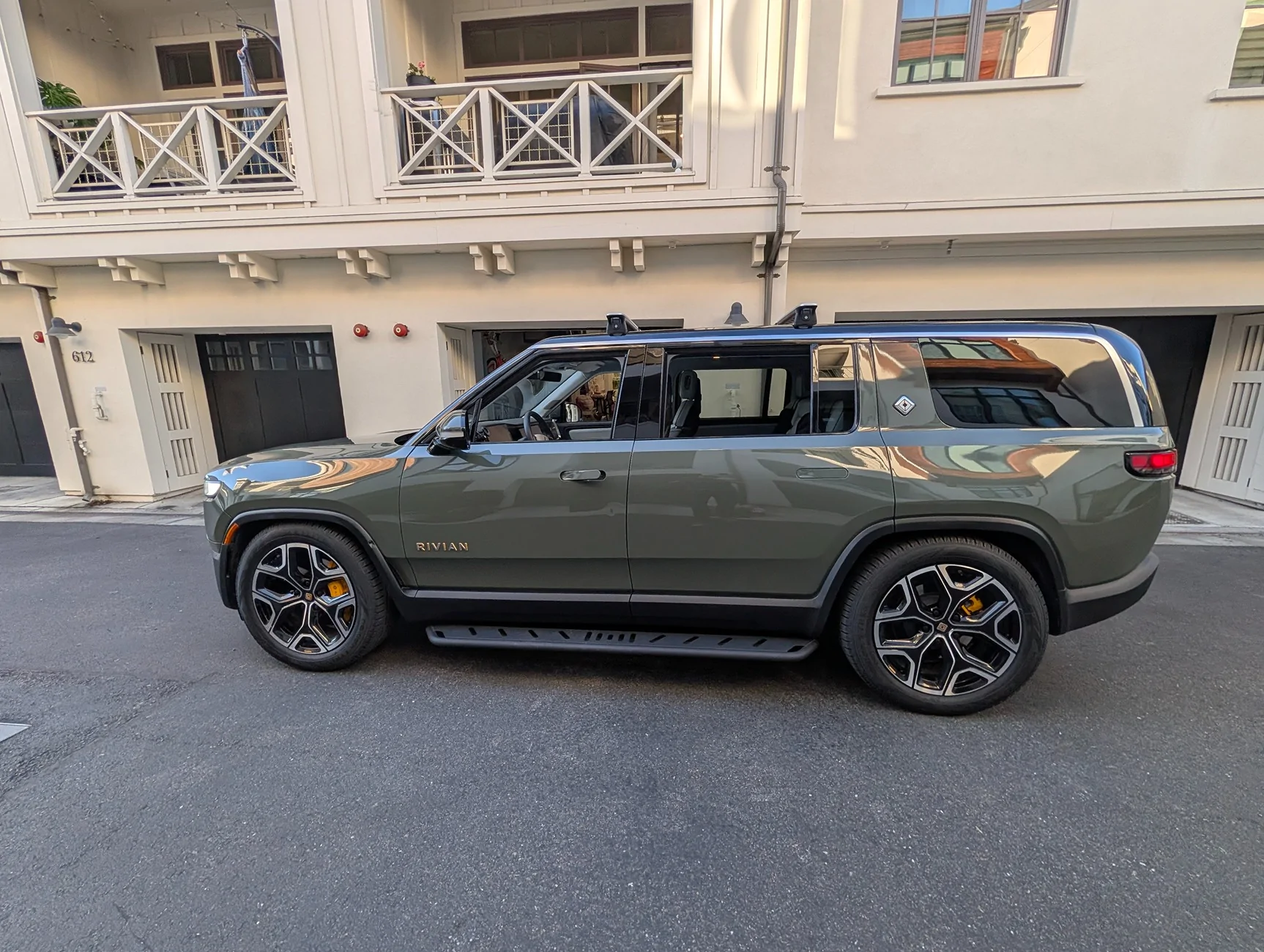 Rivian R1T R1S Nokian One HT 22" Tires installed review (aka, wow are the OEM Pirelli Scorpions terrible) 56087