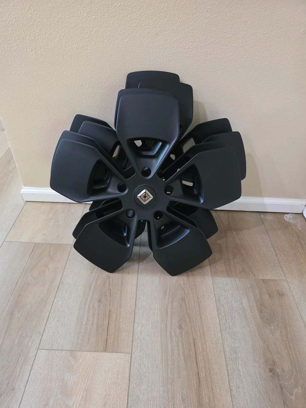 Rivian R1T R1S Free R1 wheel cover for pickup 1000029915
