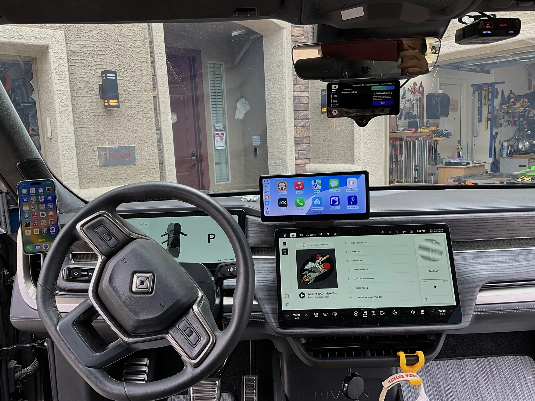 Rivian R1T R1S DIY 3D-Printed Phone Mount Solution for the R1S,  Thoughts? 1780512214617-vz