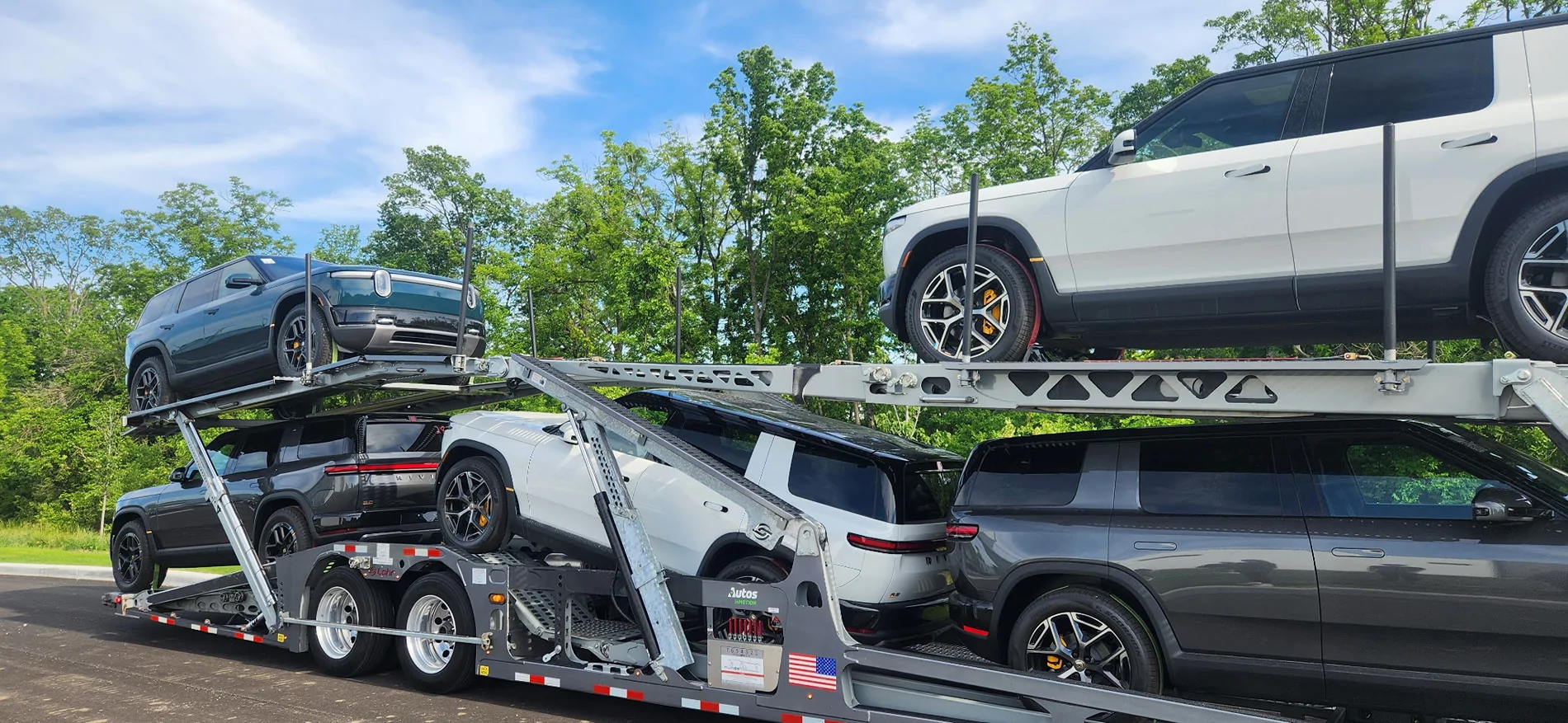 Rivian R1T R1S June 9 - R2 order invites, first customer deliveries and demo drives begin! IMG_20260603_182752
