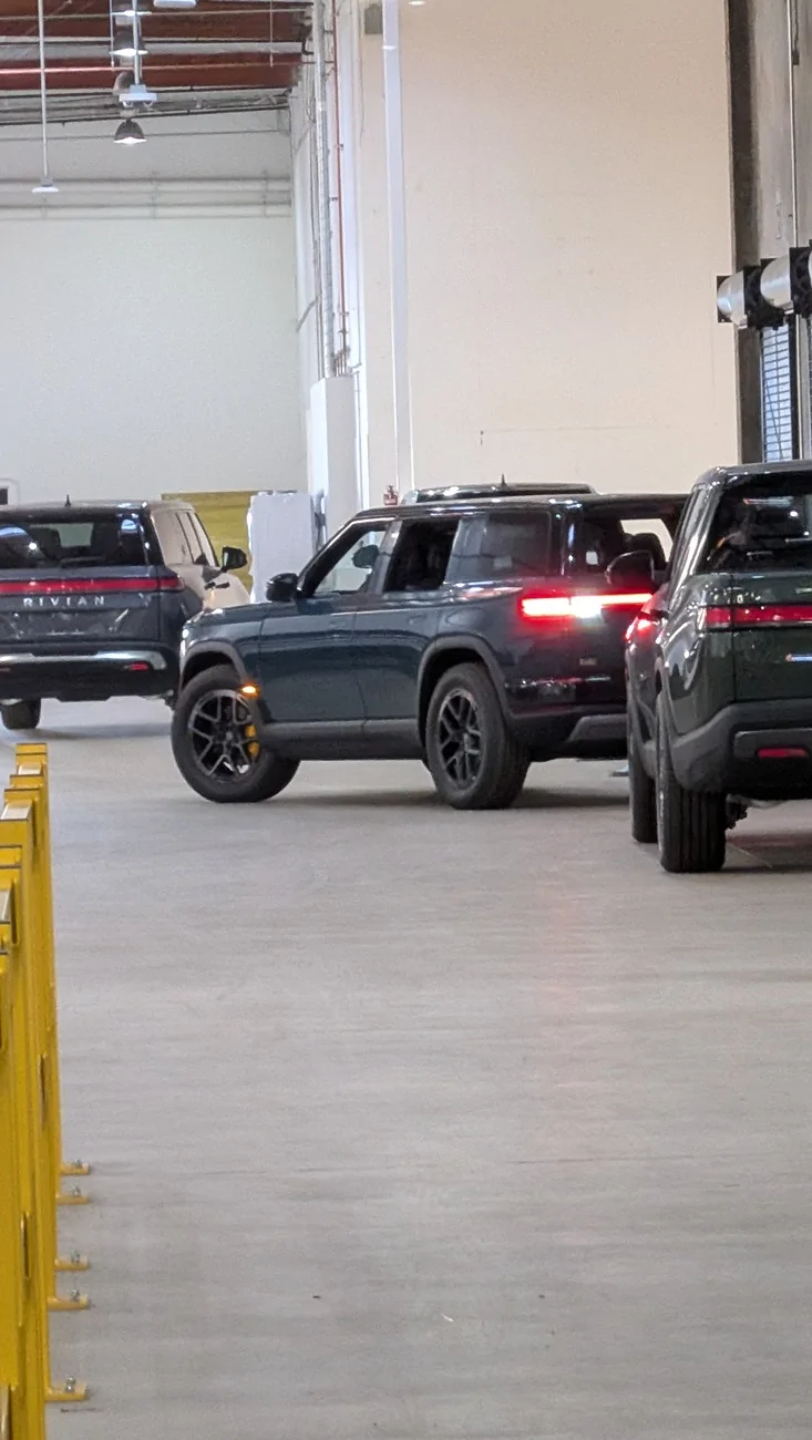 Rivian R1T R1S R2 (Catalina Cove Blue) @ Milpitas Service Center 5486