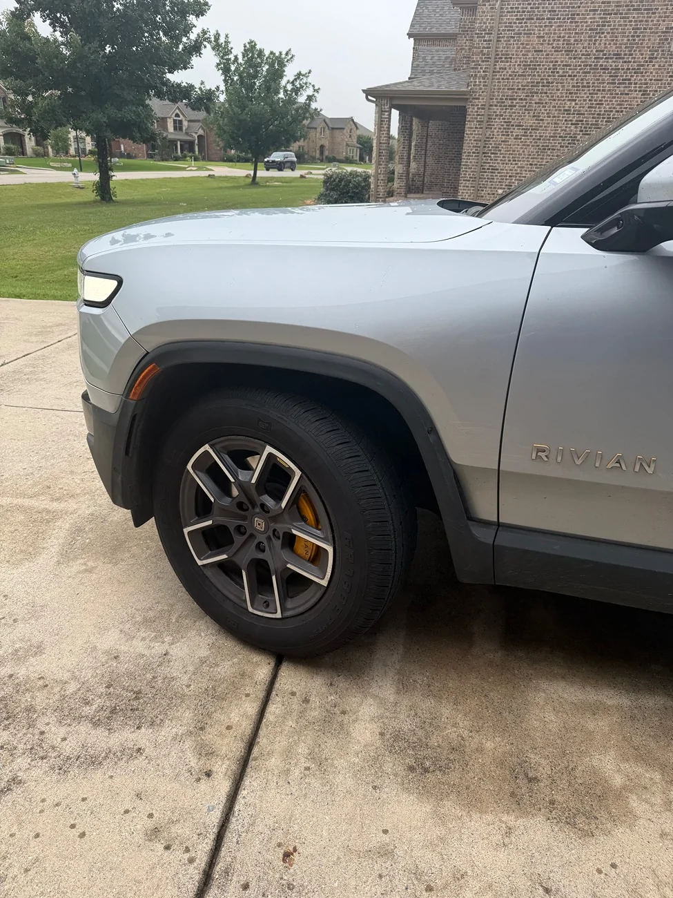 Rivian R1T R1S Grabber HTS60 vs. all. Why not more popular? IMG_5502