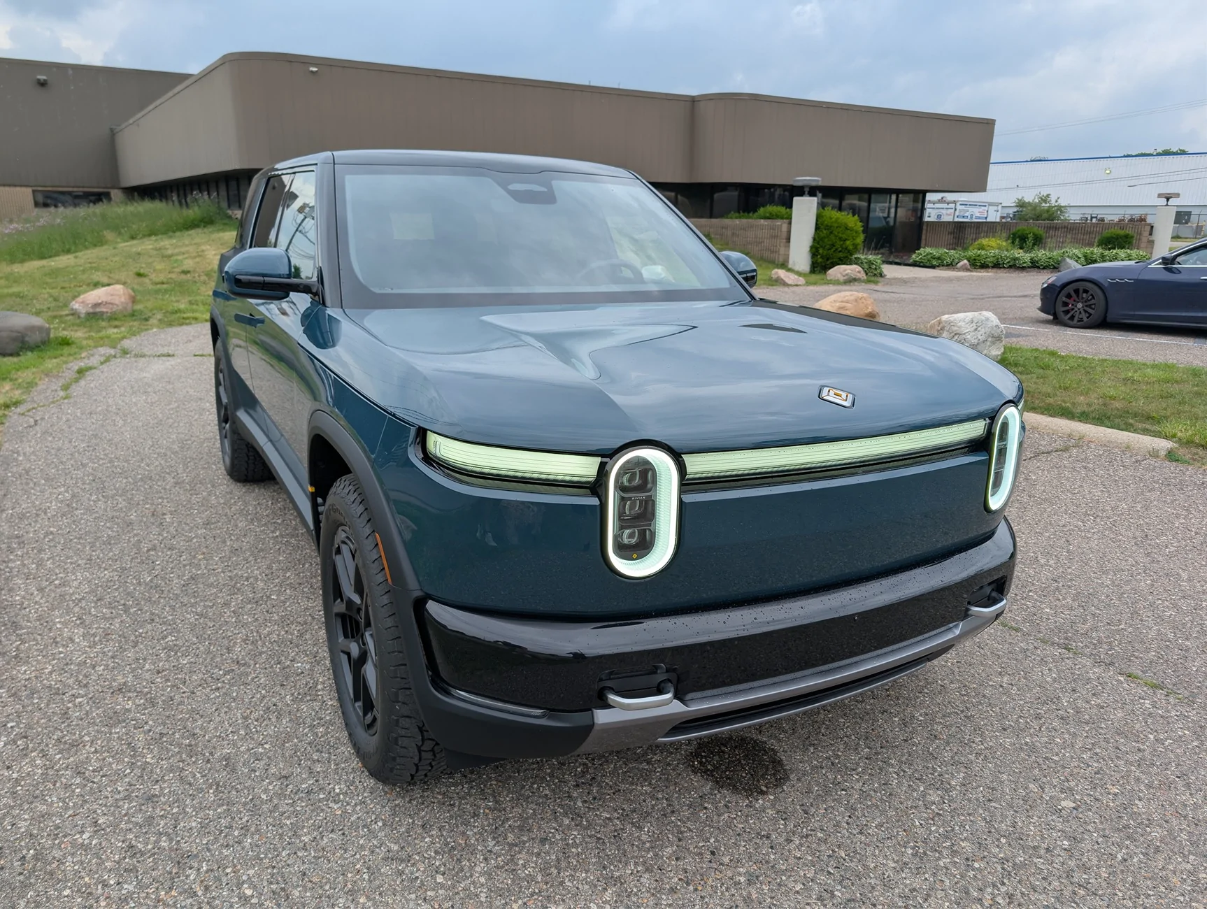 Rivian R1T R1S June 9 - R2 order invites, first customer deliveries and demo drives begin! 10615