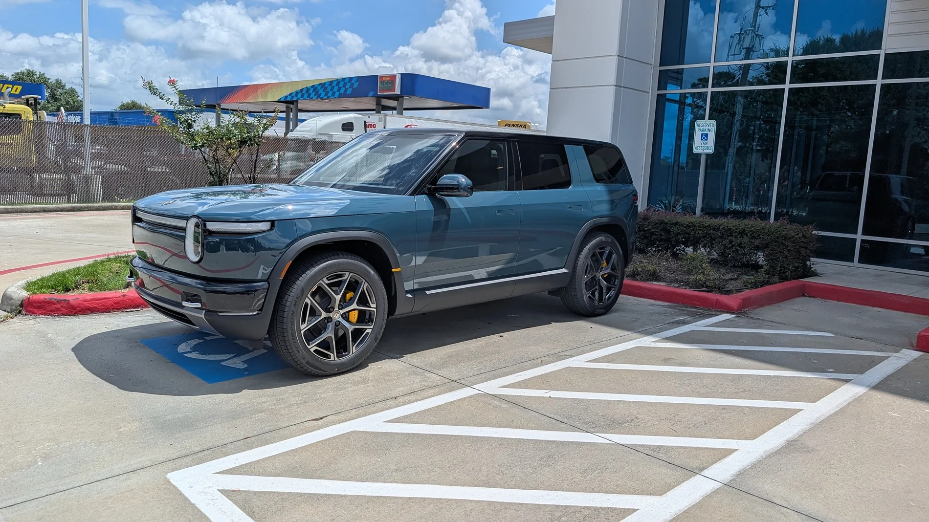Rivian R1T R1S R2 Demo Drive Scheduling is LIVE! Anyone book test drive yet? 1000044105