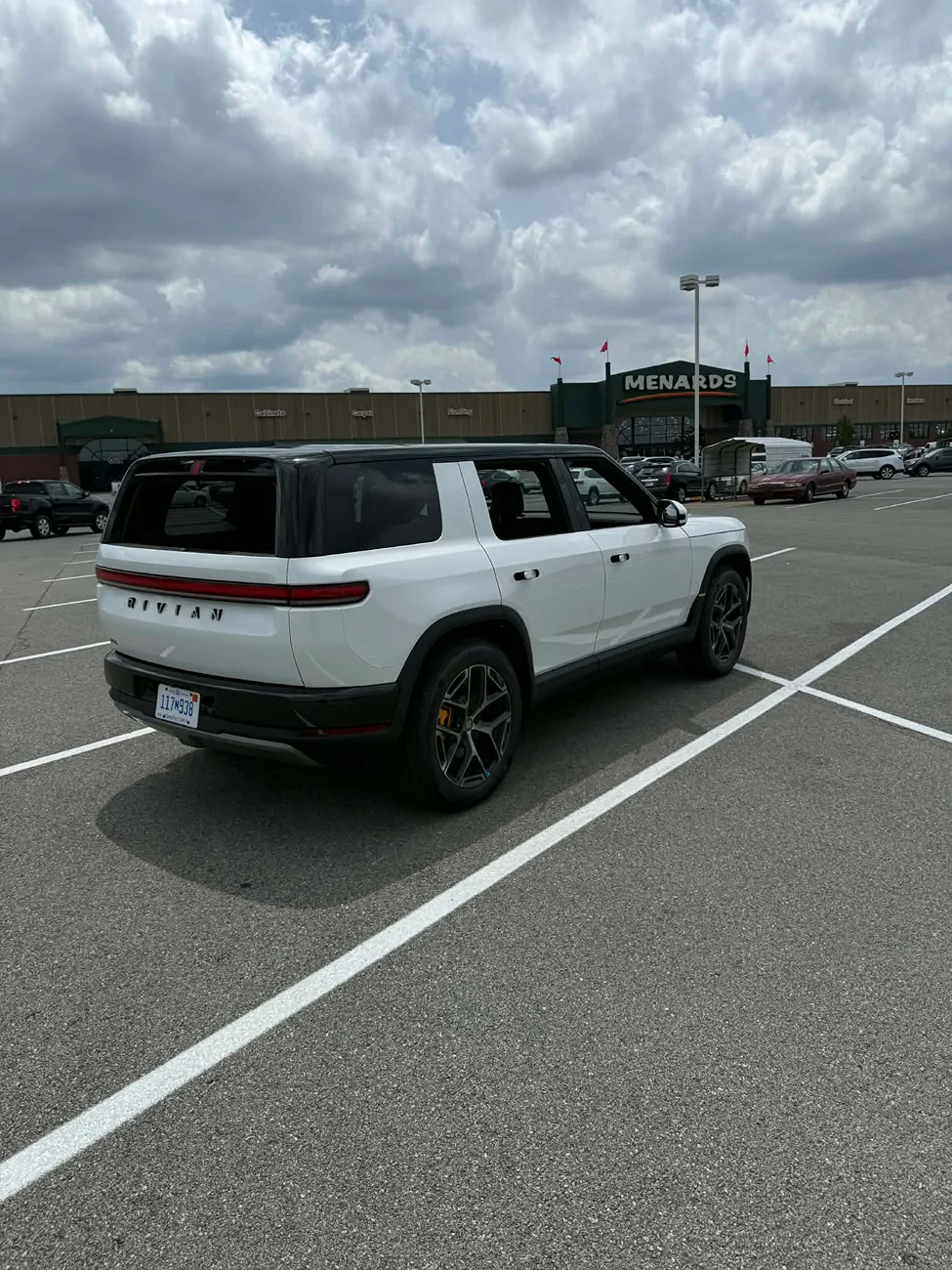 Rivian R1T R1S Finished R2 demo test drive? Share your review / impressions 1781057559716-q8