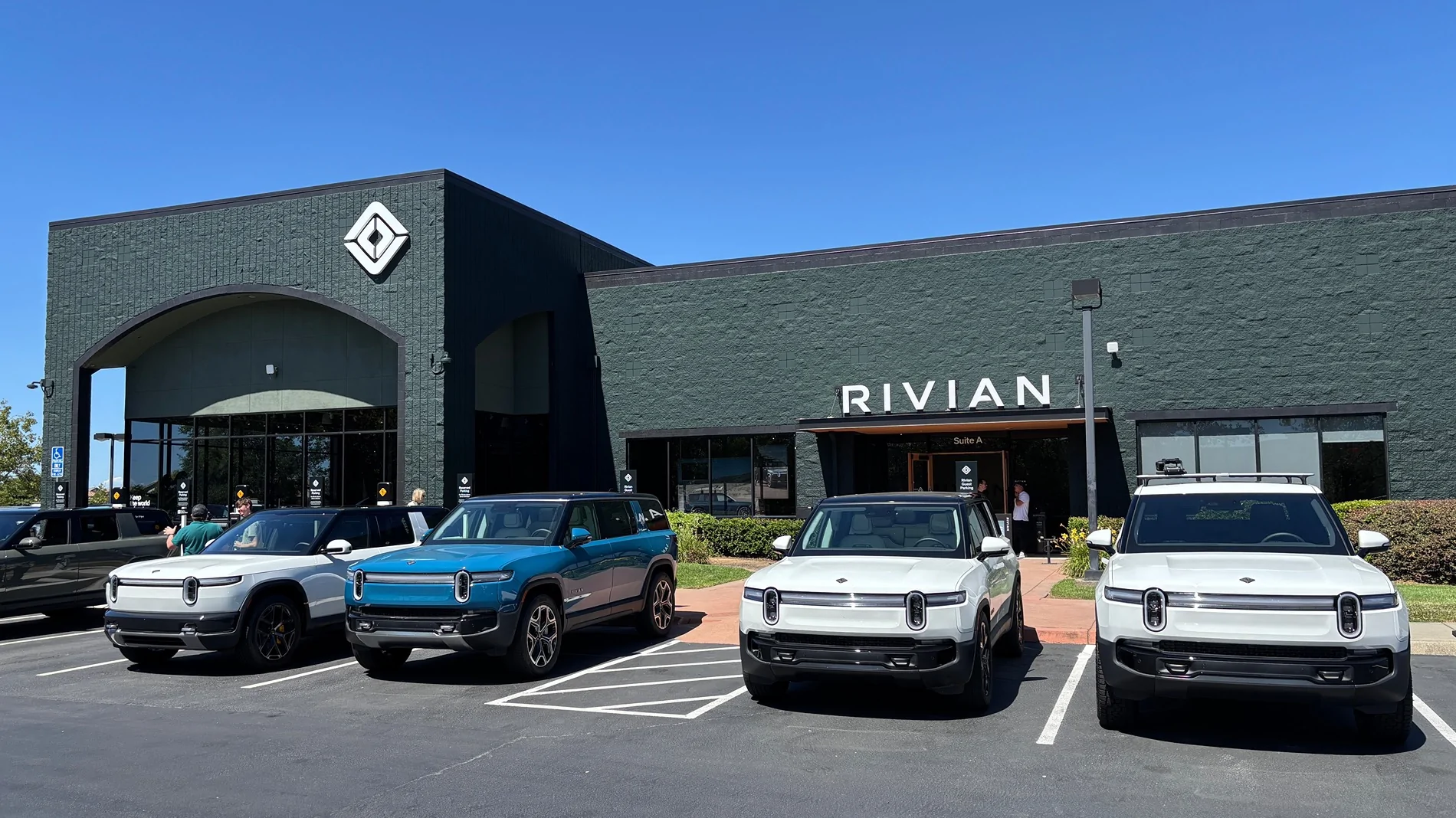 Rivian R1T R1S Finished R2 demo test drive? Share your review / impressions IMG_1141