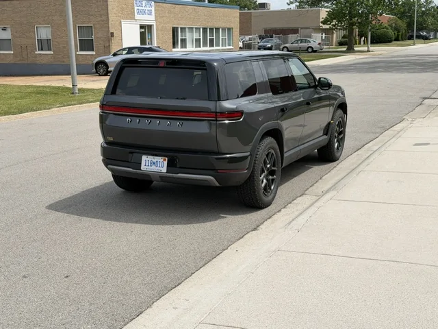 Rivian R1T R1S R2 Roof Sun Shade IMG_8448