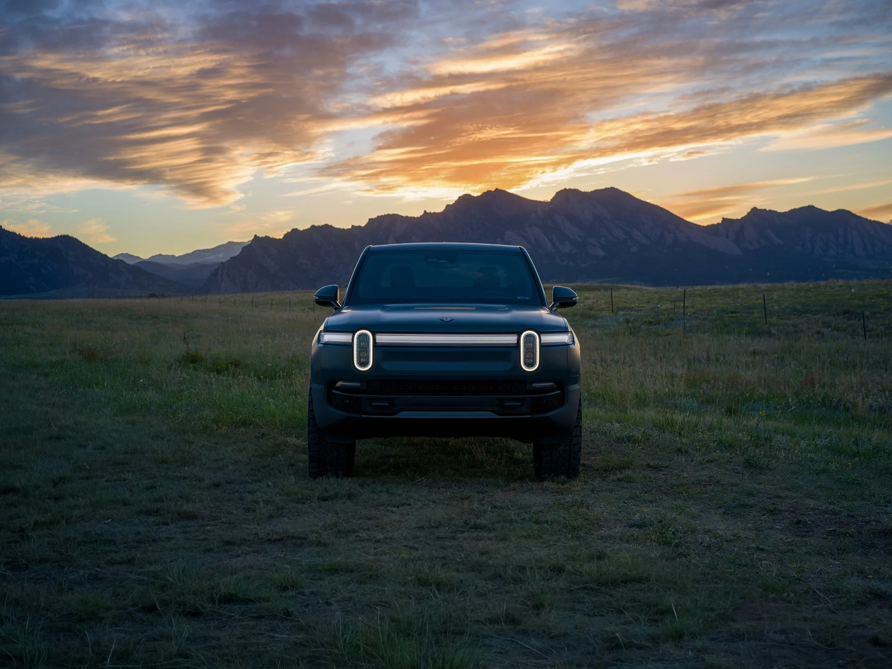 Rivian R1T R1S 35's Do Indeed Be Fittin' Rivian 4