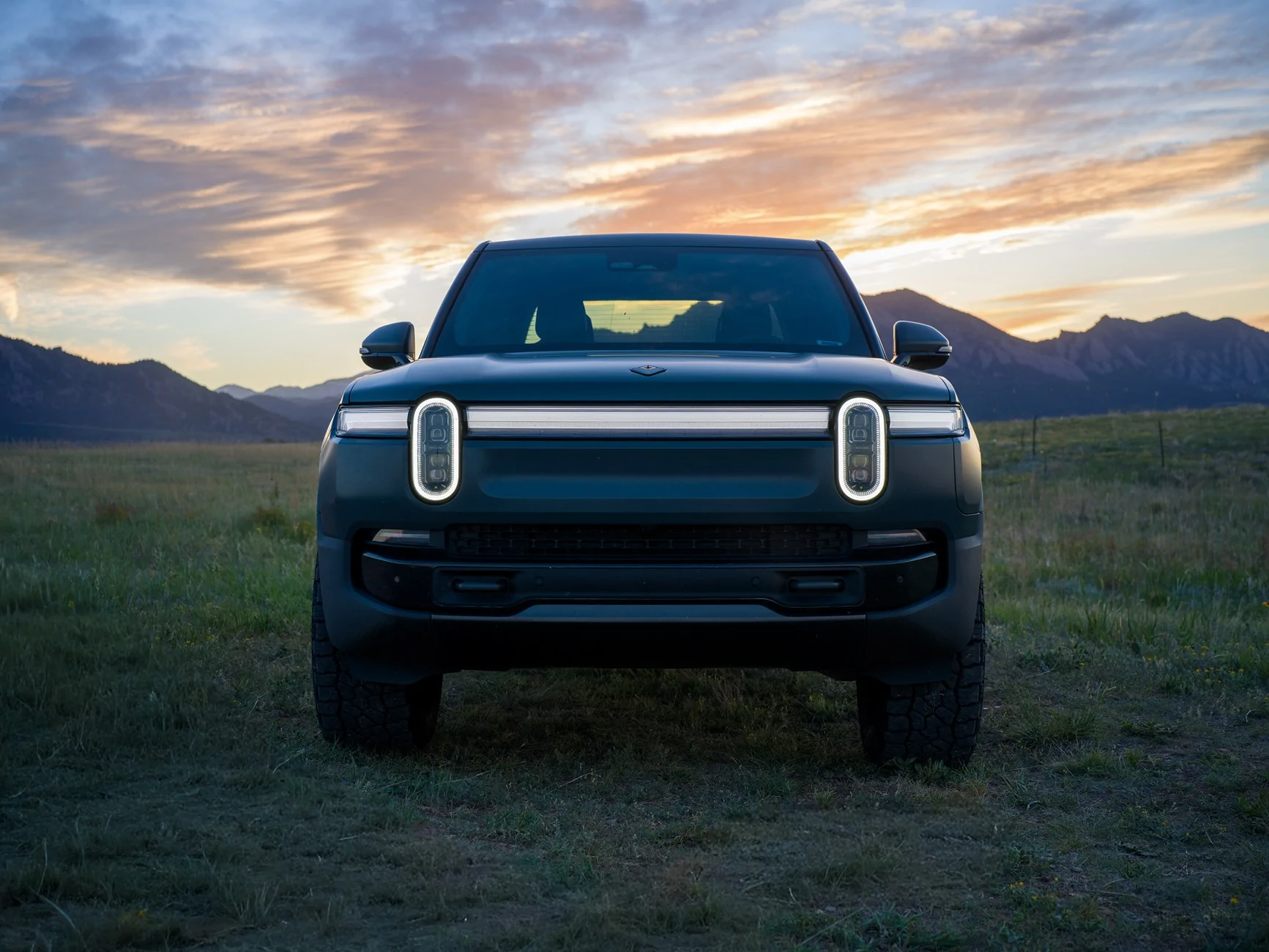 Rivian R1T R1S 35's Do Indeed Be Fittin' Rivian 3