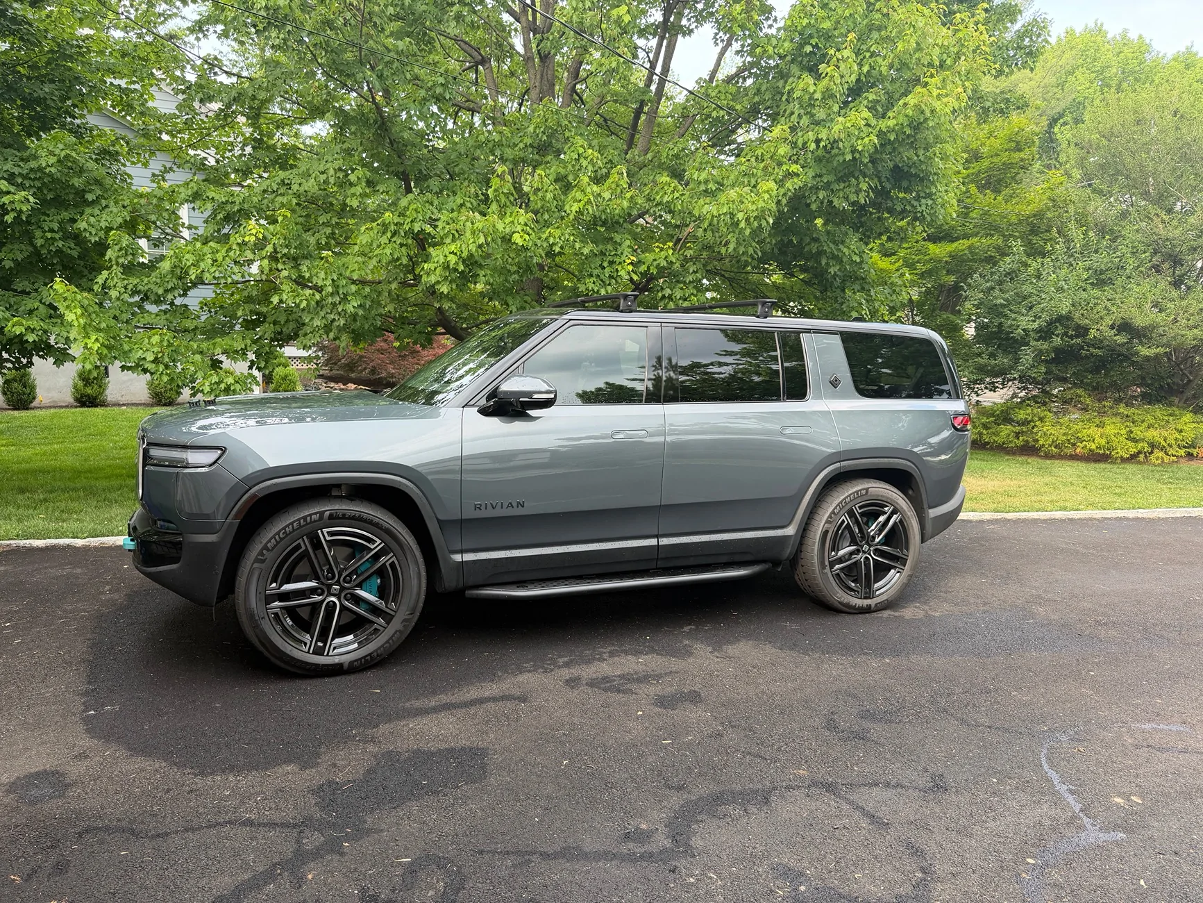 Rivian R1T R1S JOINED THE RIVIAN FAMILY IN FEBRUARY WITH A GEN 2 QUAD AND LOVING IT! HAD TO BUY ALL WHEEL SETS IMG_3407