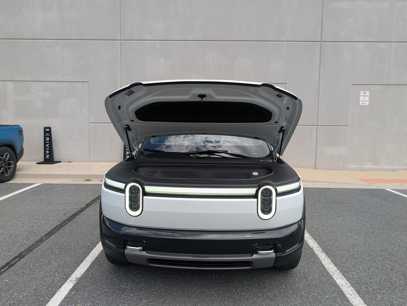 Rivian R1T R1S R2 Demo Drive Scheduling is LIVE! Anyone book test drive yet? 3646