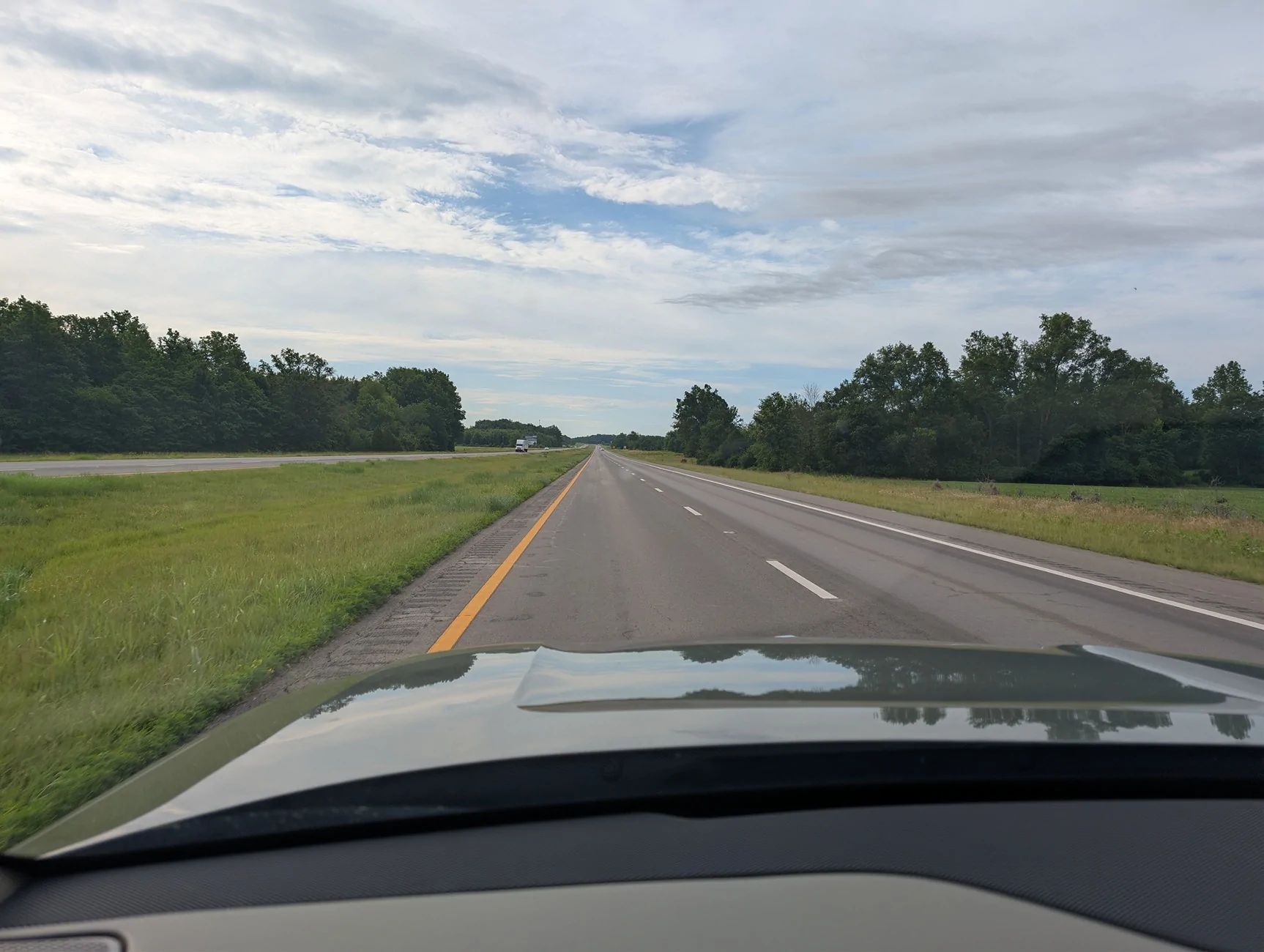 Rivian R1T R1S How does Gen1 decide what roads and when highway assist is available? PXL_20260612_121612814