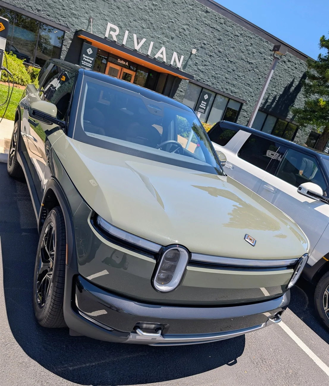 Rivian R1T R1S Finished R2 demo test drive? Share your review / impressions PXL_20260611_201355460.RAW-02.ORIGINAL~2