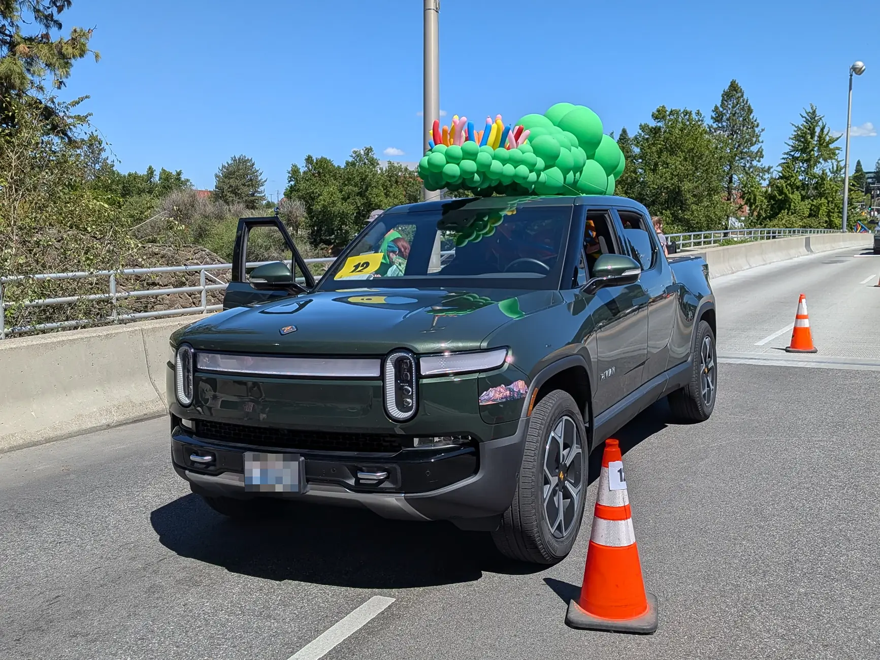 Rivian R1T R1S What did you do TO / WITH your Rivian today? 🧰 1781543445645-7